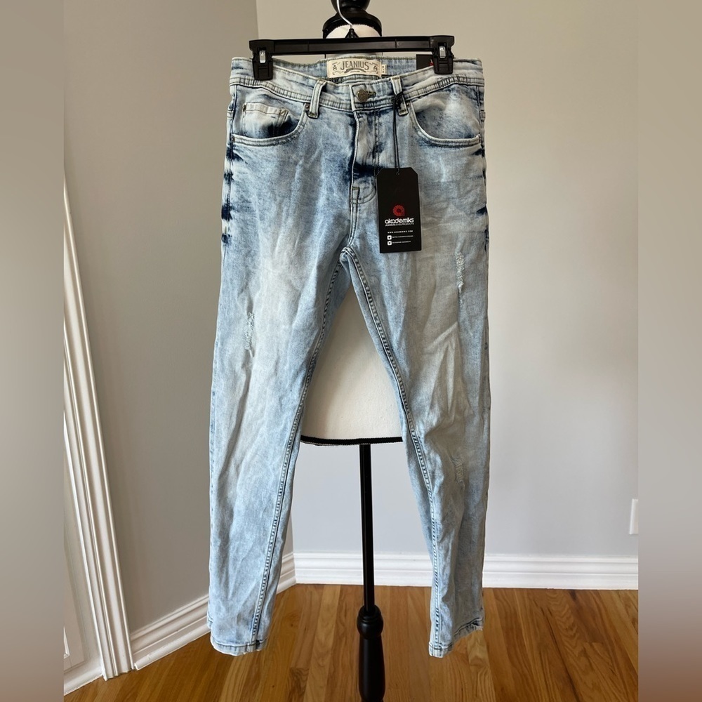 Akademiks Jeanius level super stretch jeans in a size 30/30 new with tags